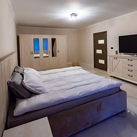 Ferienwohnung Moky Rezident Arad Exterior foto