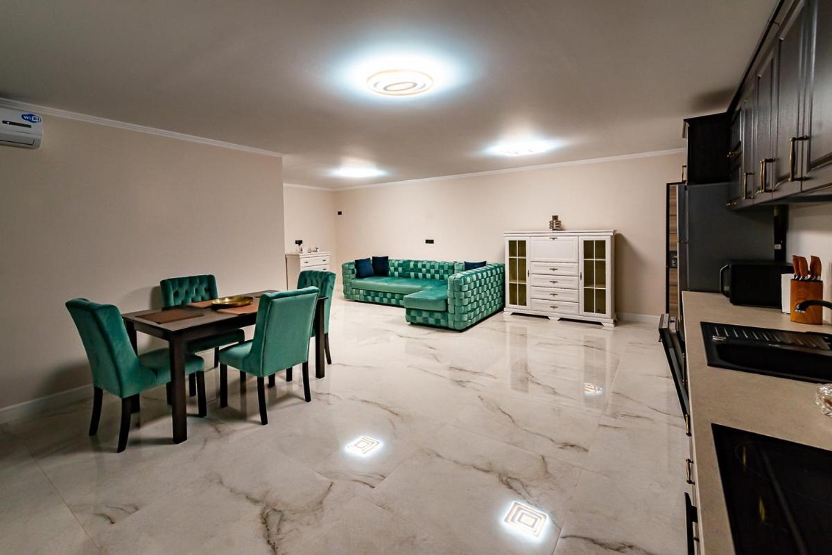 Ferienwohnung Moky Rezident Arad Exterior foto